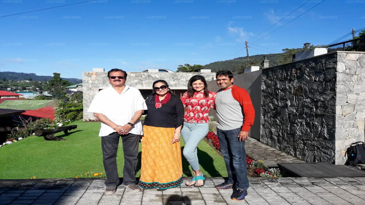 Thelawala City to Colombo Airport (CMB) Private Transfer