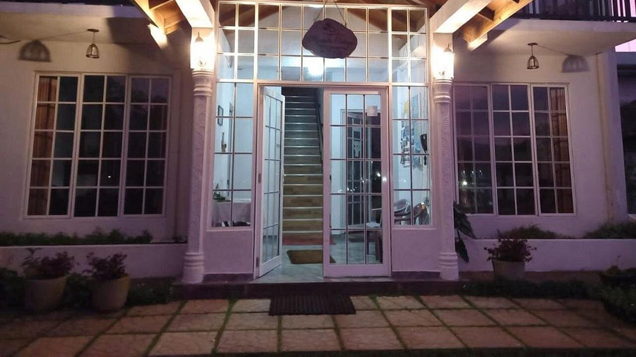 Medalin Lake Gregory, Kandy