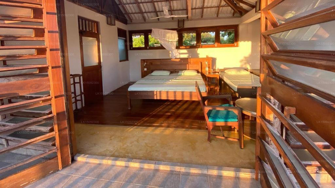 Kudakalliya Surf Bungalow,  Arugam Bay