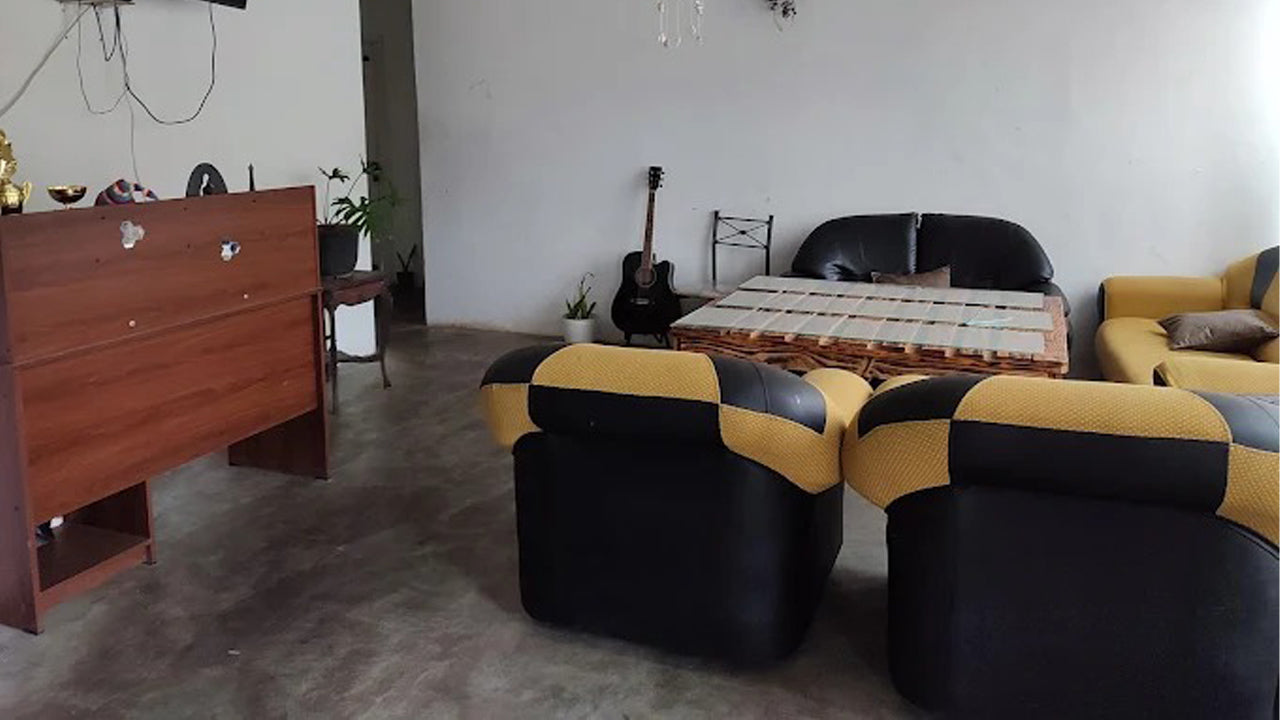 Park Rest Niwasa, Hatton