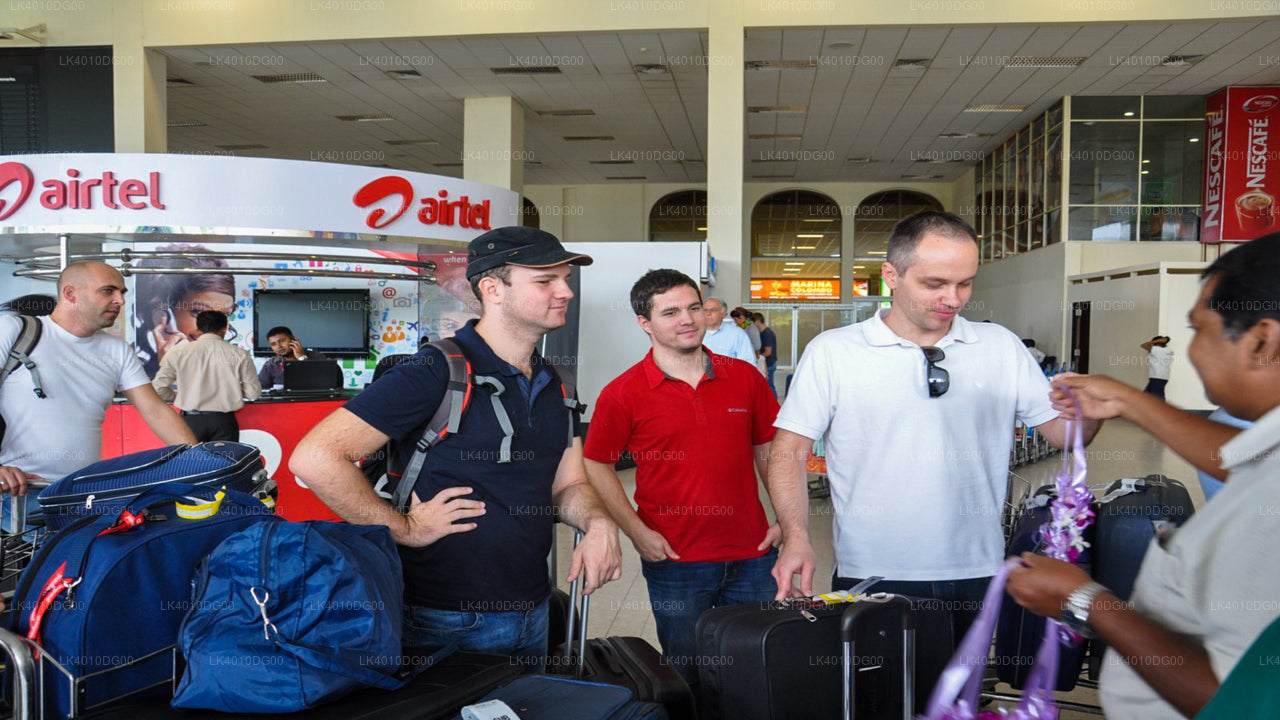Wellawatte City to Colombo Airport (CMB) Private Transfer