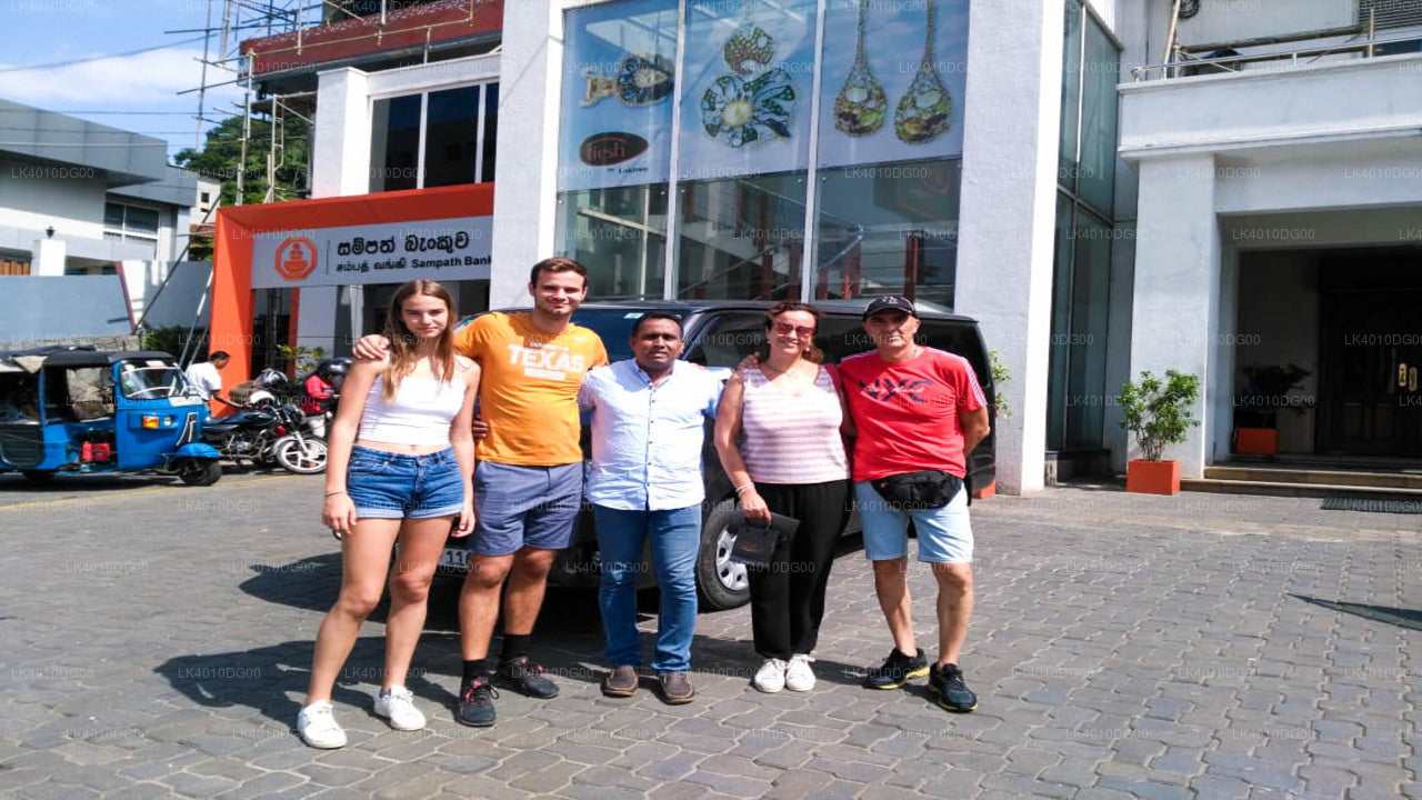 Wellawatte City to Colombo Airport (CMB) Private Transfer