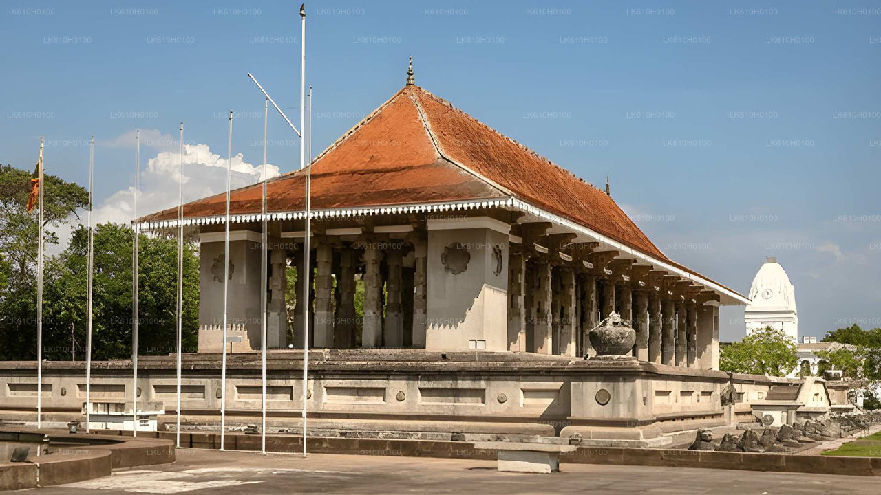 Colombo City Tour from Ahungalla